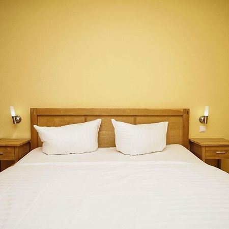 Schicke Fewo Mit Terrasse, Gratis Nutzung Vom Ahoi Erlebnisbad Und Sauna In Sellin - Haus De Niege Wech Fewo 02 Thiessow Eksteriør billede